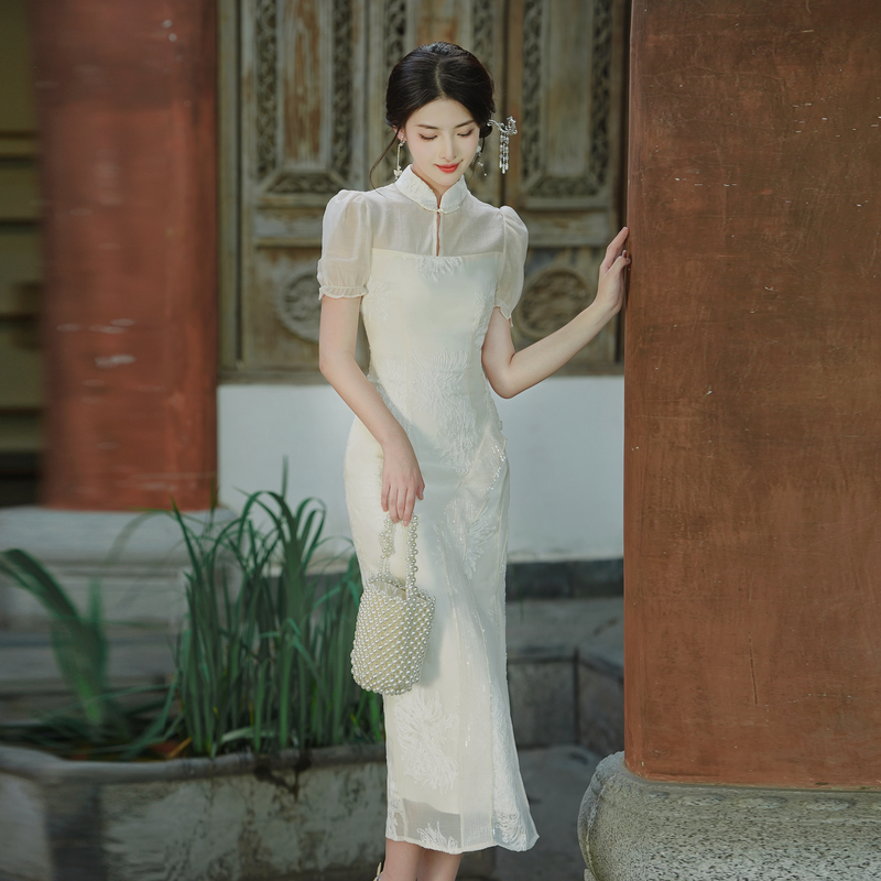 Embroidered Sequin New Chinese Style Qipao Dress with Slit - Style 555e95 - Image 2