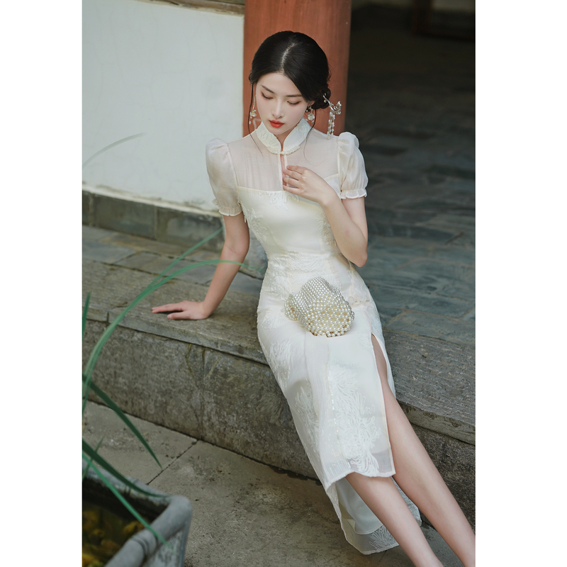 Embroidered Sequin New Chinese Style Qipao Dress with Slit - Style 555e95 - Image 4