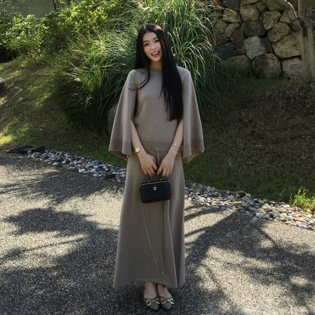Light Camel Knit Top and Loose Skirt Two-Piece Set